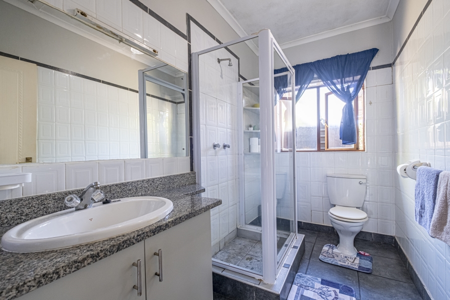 3 Bedroom Property for Sale in Summerstrand Eastern Cape